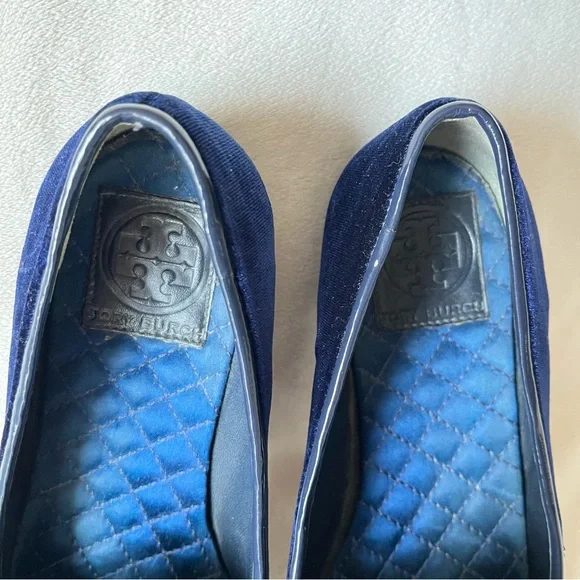 Tory Burch Easton Blue Velvet Loafers Embroidered Beetle Fairycore Regal Sz 6.5 - Picture 9 of 12